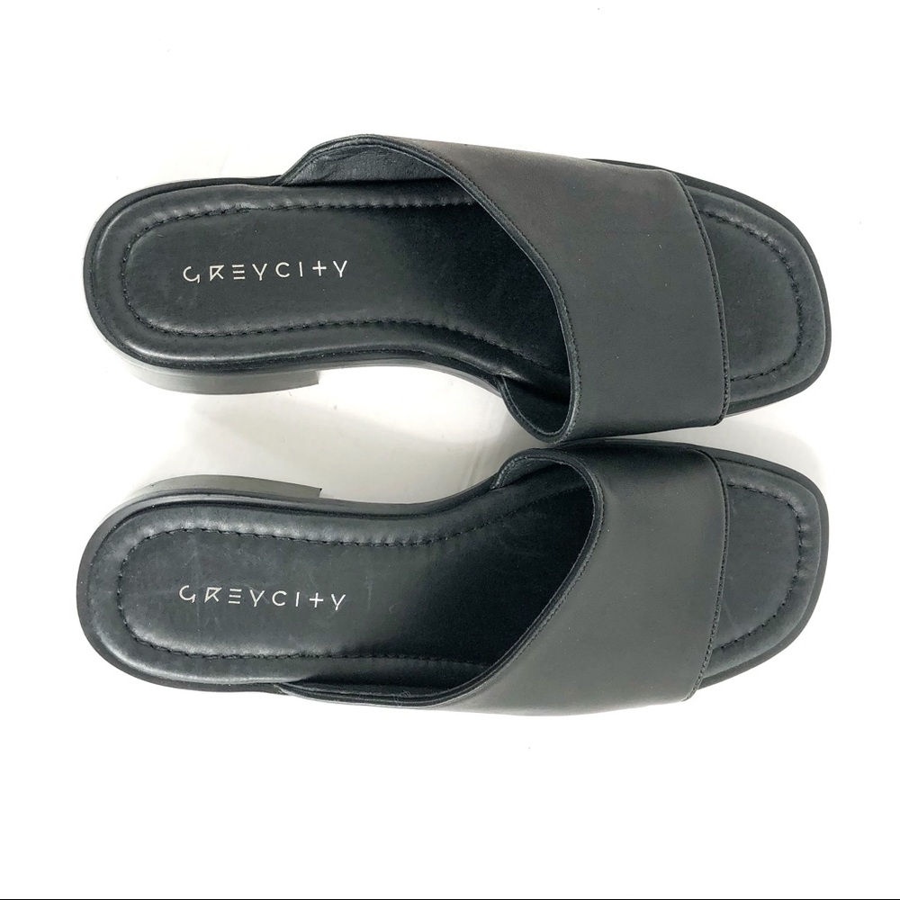 Grey City Sandals Size 7.5 M - Picture 9 of 15